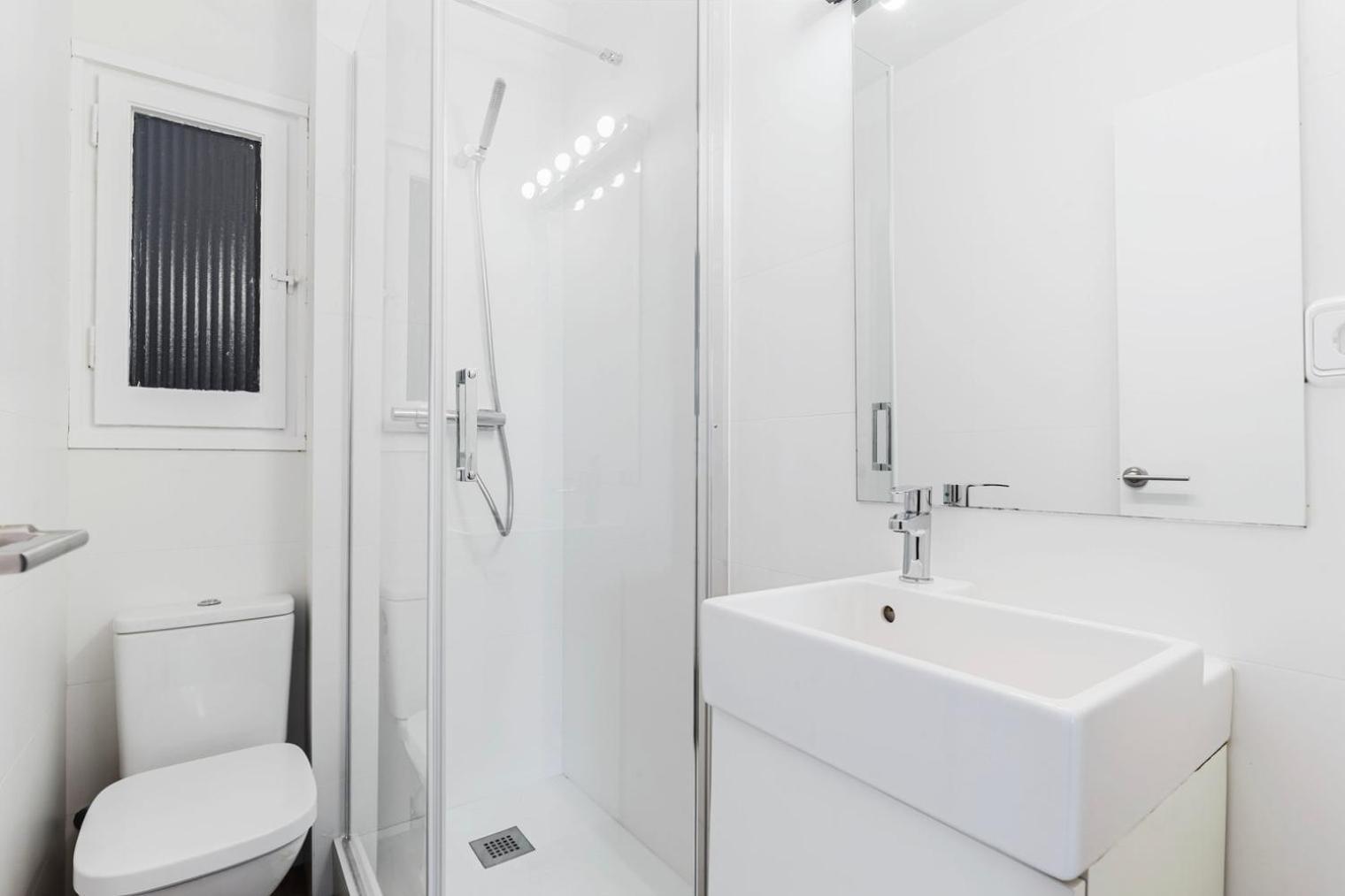 Blueground Les Corts Balcony Ac Wd Bcn-157 Apartment Barcelona