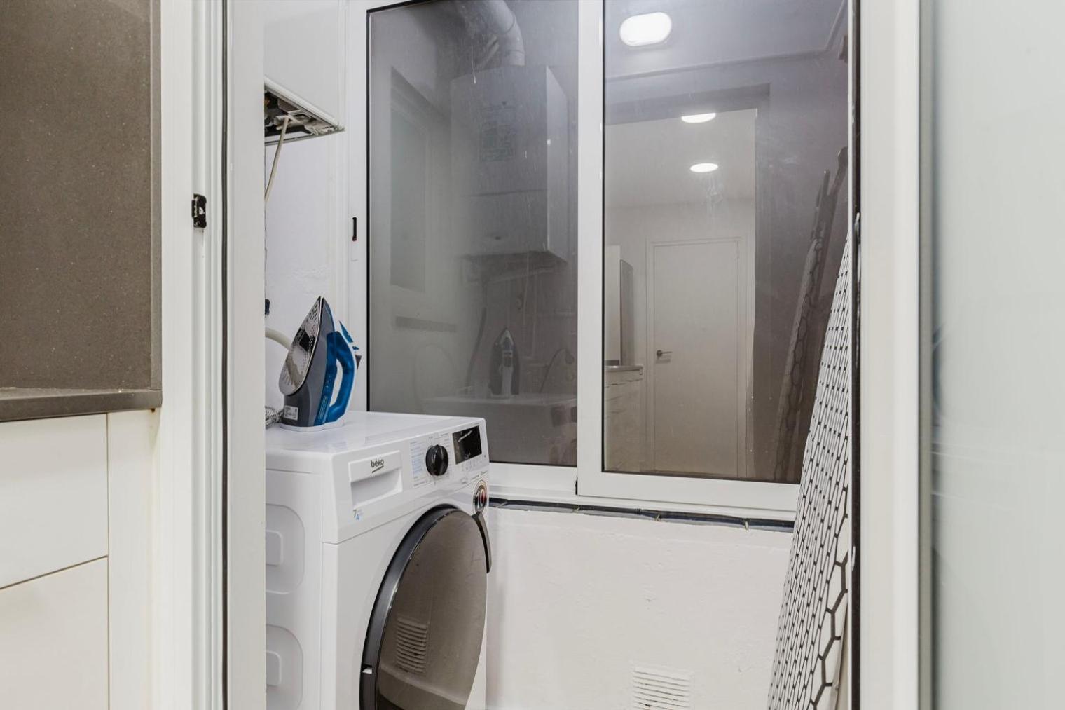 Appartamento Blueground Les Corts Balcony Ac Wd Bcn-157