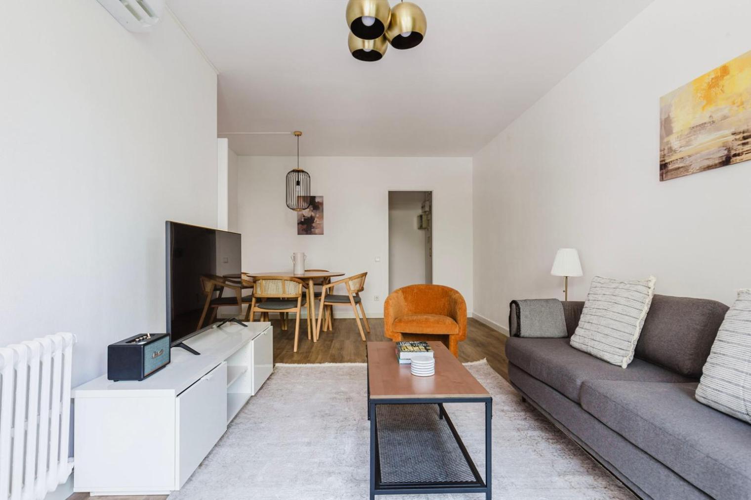 Blueground Les Corts Balcony Ac Wd Bcn-157 Appartamento *