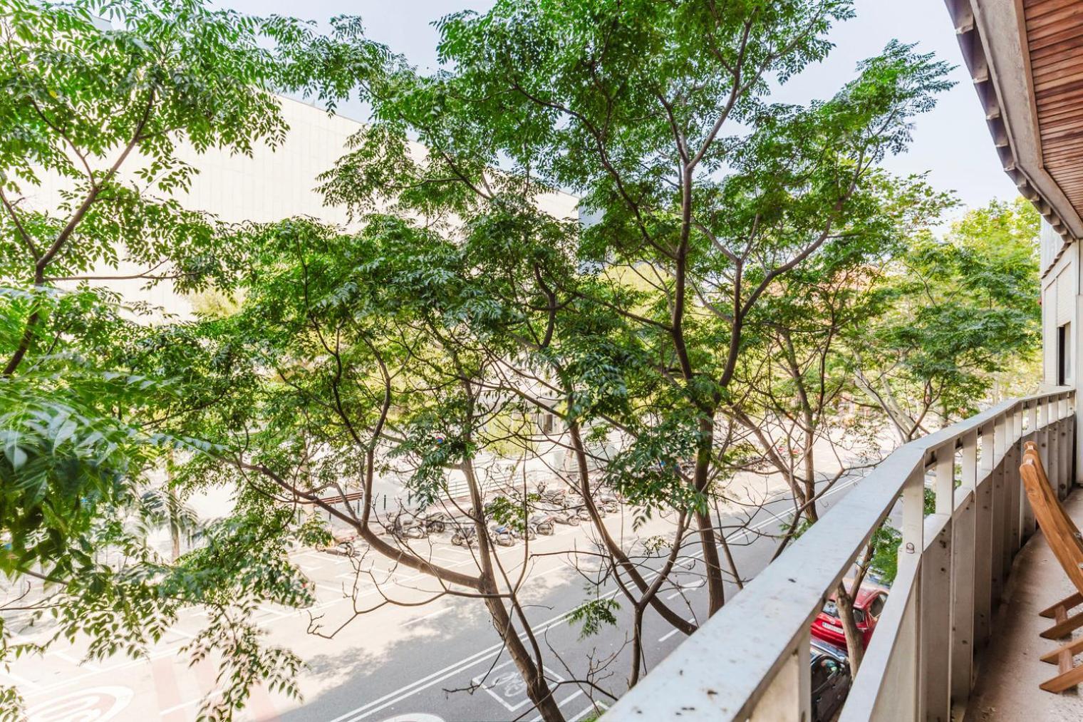 Blueground Les Corts Balcony Ac Wd Bcn-157 Appartamento
